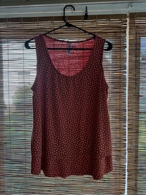 Latched mama nursing tank